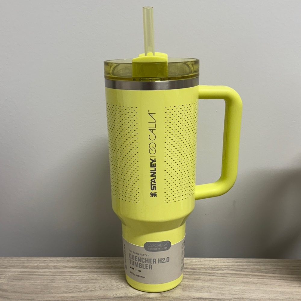 Stanley Cup Calia “Flowstate” Quencher Tumbler with Straw